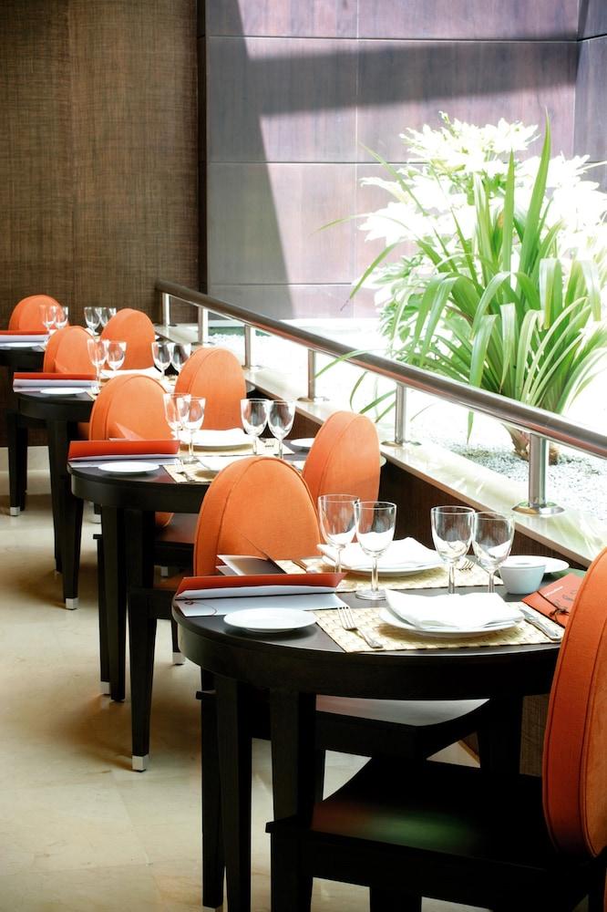Nh Alcorcon Hotel Exterior photo