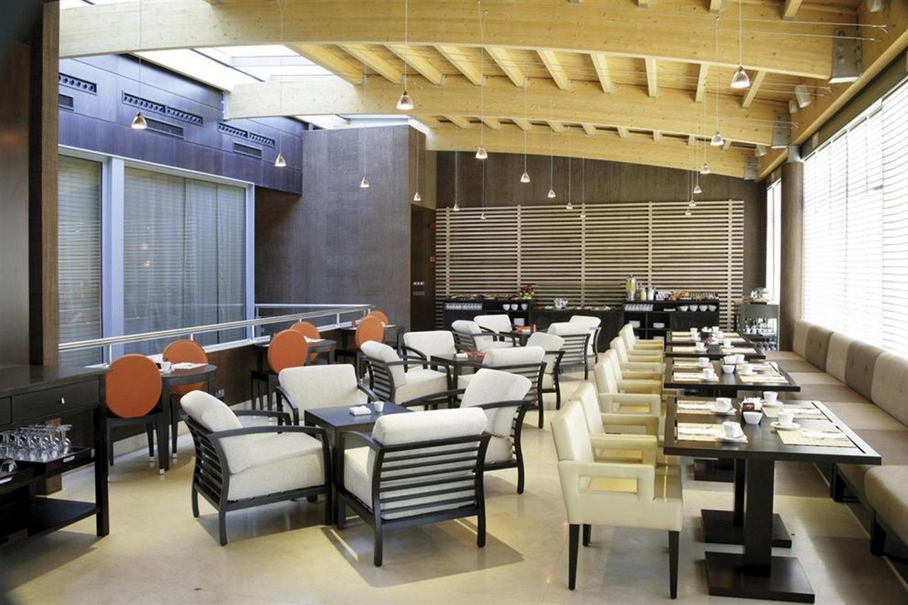 Nh Alcorcon Hotel Exterior photo